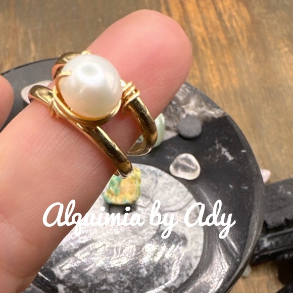 Pearl gold ring wide band - Picture 1 of 3